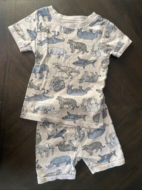 Old Navy Blue and White Animal Print Kids Pajama Set